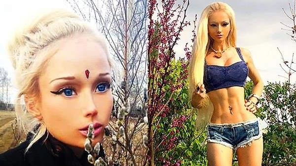 Barbie Bebeğe Benzemek İçin Her Yolu Deneyenler 1